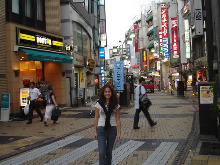13968982jap1.jpg
